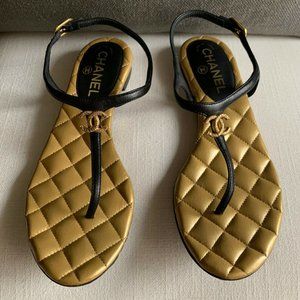 🎉Chanel🎉 CC Logo Lambskin Sandals-Black 38